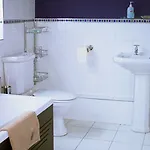 בית הארחה Field View 3*